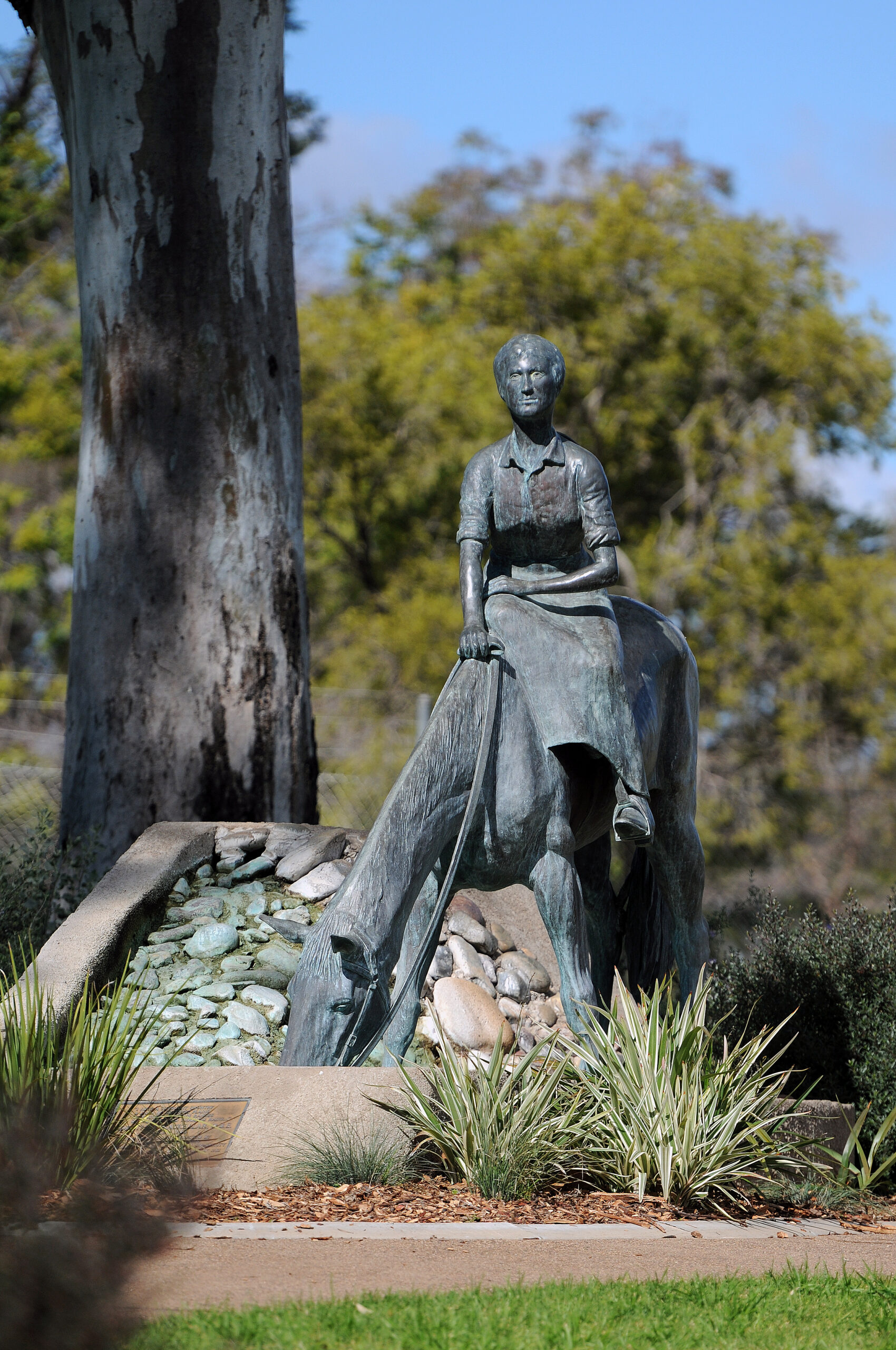 Dorothea Statue